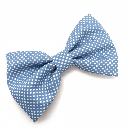 Hundeschleife Dots auf Hellblau mit weißen Punkten