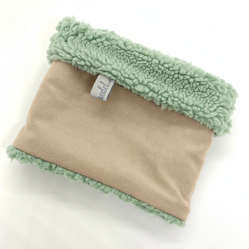 Loop Außenseite Sand, Innenseite Teddy Blassgrün