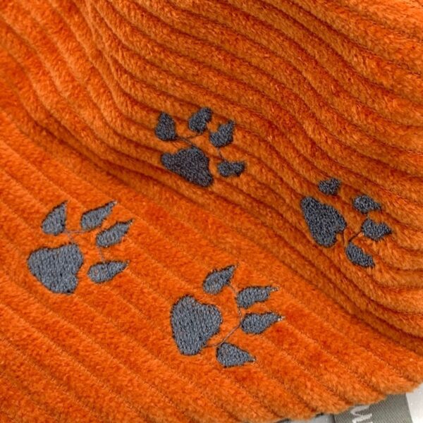 Tuedelknoten mit Halsband